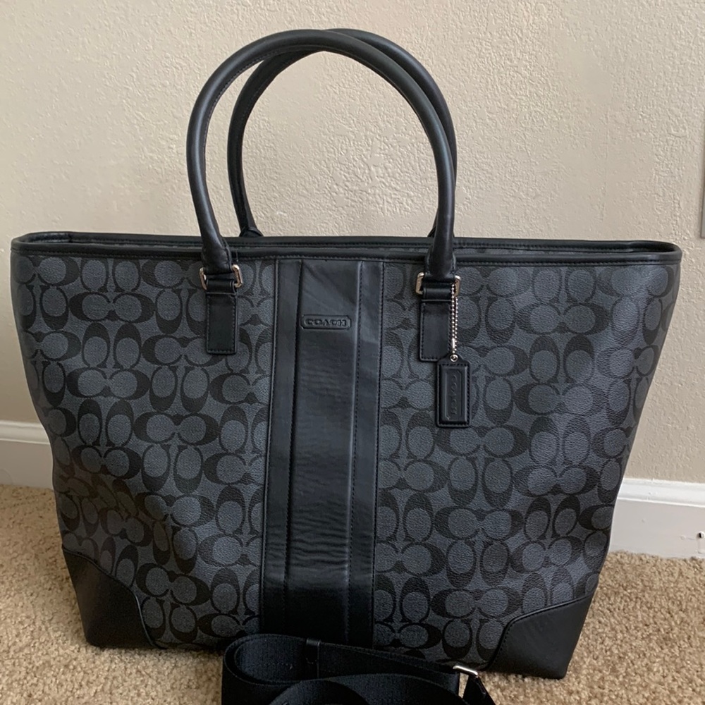Coach - Picture 2 of 15